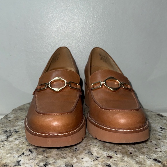 Naturalizer Dylan Lightweight Chunky Leather Loafer Chain Detail Lug Sole Sz 8.5 - Picture 4 of 14